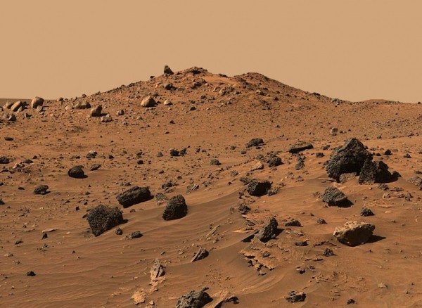 Поверхность Марса - красная планета