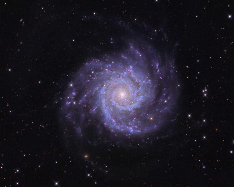 Галактика M74