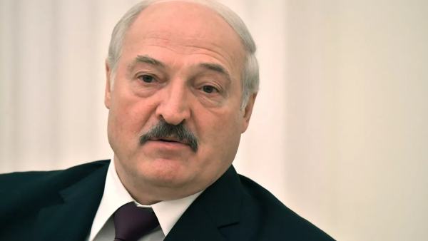 Лукашенко назвал условие для переговоров с Тихановской