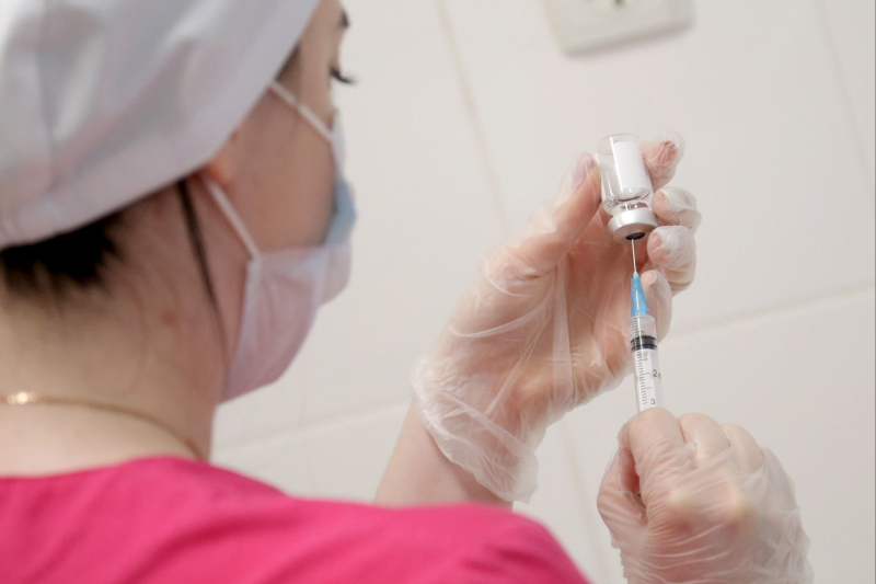 В Ростехе ждут результатов разработки единой вакцины от гриппа и ковида