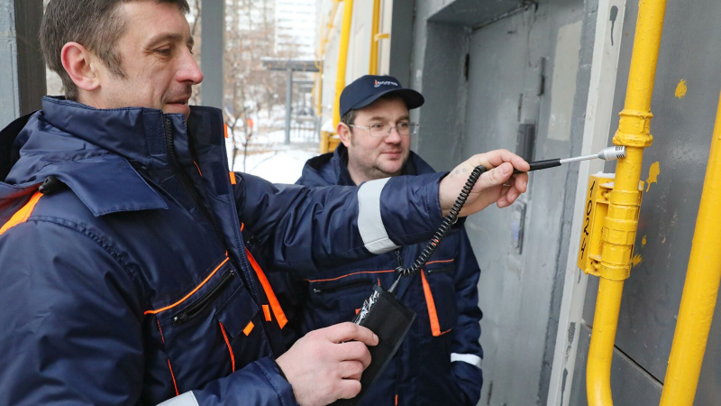 Коммунальные сети Москвы работают штатно в праздники, сообщил Бирюков
