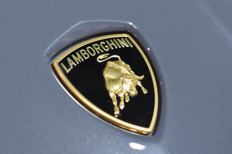 Lamborghini перейдет на выпуск гибридных суперкаров