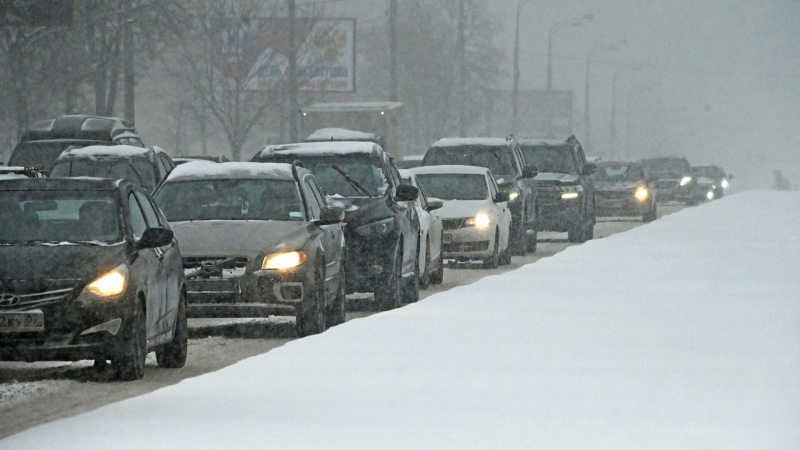 На Москву обрушился сильнейший за 28 лет снегопад