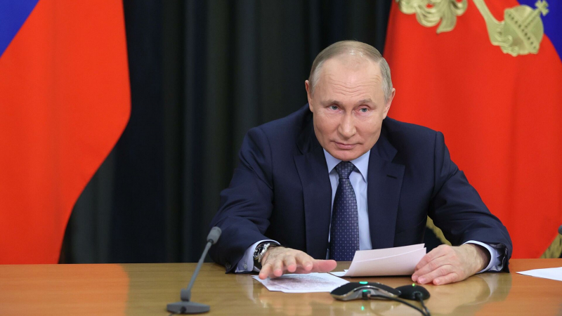Путин поручил увеличить число присоединившихся к Кодексу этики в сфере ИИ