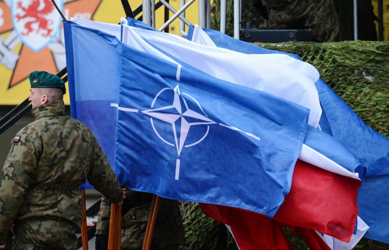 Россию предложили принять в НАТО