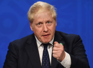 Ссора из-за Brexit: Джонсон пригрозил Франции