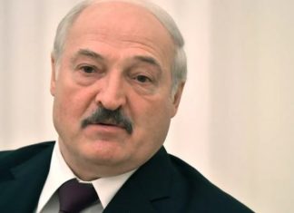Лукашенко назвал условие для переговоров с Тихановской