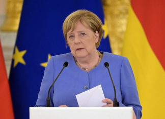 Меркель назвала Путину виновника миграционного кризиса на границе Белоруссии