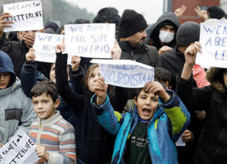 Мигранты устроили бунт в центре для иностранцев в Польше