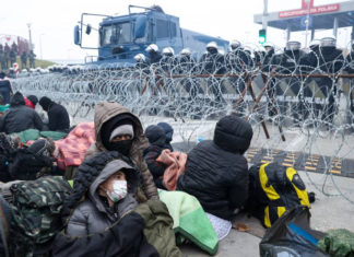 Поляки заподозрили белорусских силовиков в участии в штурме границы