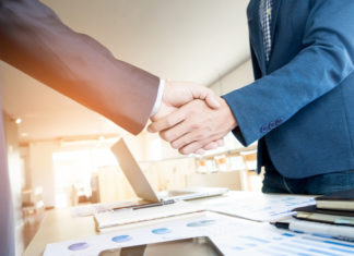 Услуги по помощи в получении кредита от РосФинЮрМЦ