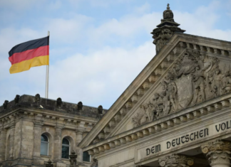 В Германии пригрозили санкциями за помощь Лукашенко