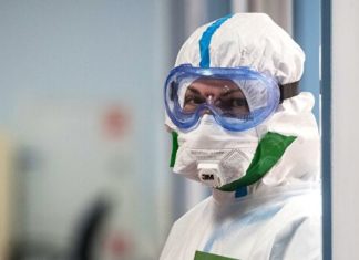 ВОЗ признала новый штамм COVID-19 омикрон угрозой для стран