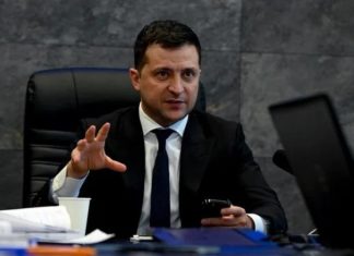 Зеленский ответил на петицию о запрете въезда россиян