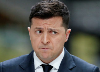 Зеленский уволил отвечавшего за «черный список» россиян чиновника