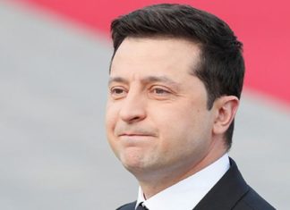 Зеленский ввел санкции против россиян