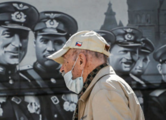 «Бомбы на Хиросиму сбросил СССР, в войне победили американские солдаты»