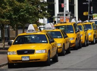 Как заказать такси из Симферополя в Феодосию: особенности