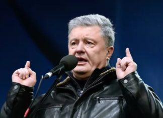 «Не нужно бежать»: Тимошенко поддержала Порошенко