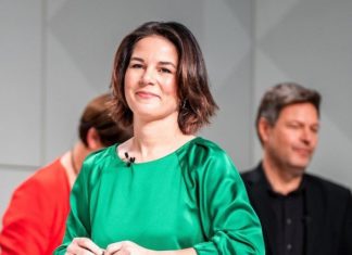 Неприемлемо для Запада: новая глава МИД ФРГ оценила деятельность РФ и Китая