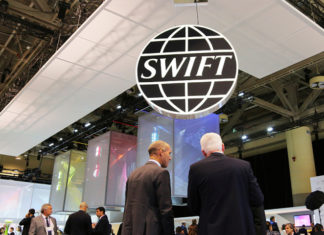 Обзор иноСМИ: отключение России от SWIFT и угрозы G7