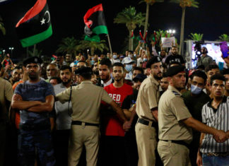 «Страна истекает кровью»: Ливия готовится к первым выборам со времен Каддафи