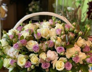 Как правильно выбрать службу доставки цветов?