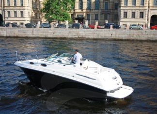 Аренда катера: преимущества активного вида отдыха
