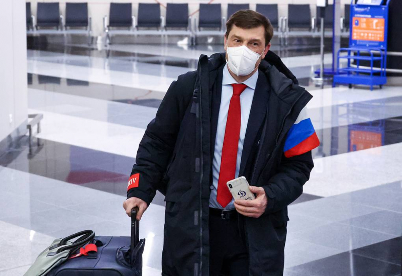 Самолет с российскими олимпийцами приземлился в Москве

