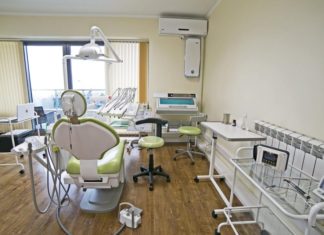 Когда стоит обратиться в стоматологическую клинику?