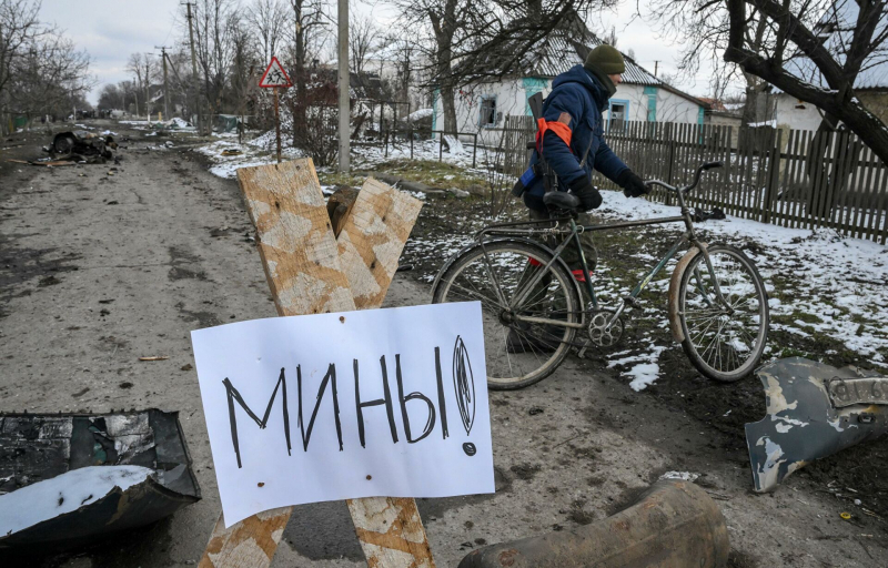 "Восемь лет по подвалам": судьбы людей, пострадавших от войны в Донбассе