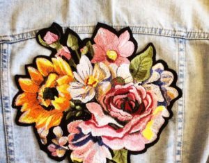 Вышивка на поло на заказ: отличный способ получить уникальные вещ