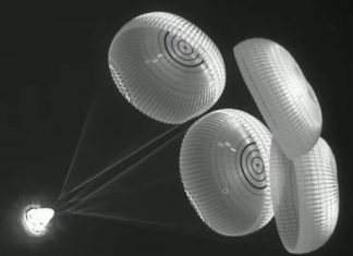 Почему космические туристы SpaceX вернулись на Землю на 10 дней позже?