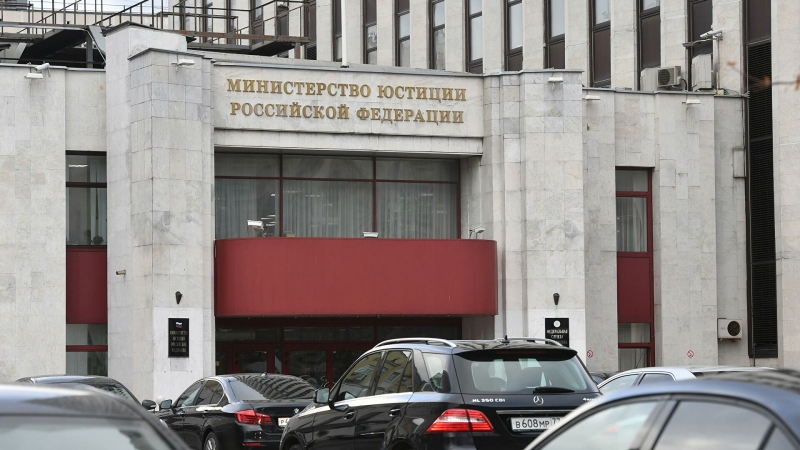 Понасенков* заявил, что обратится в суд после признания его иноагентом