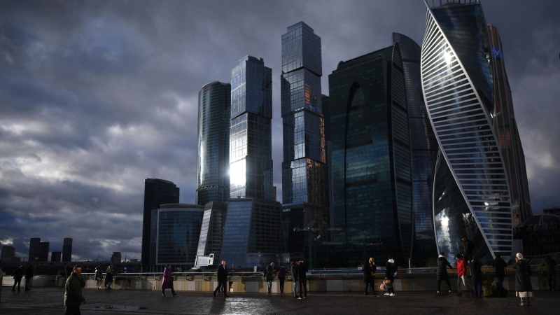 В Москве и области продлили "желтый" уровень опасности