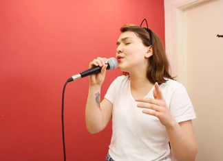 Куда пойти учиться вокалу?