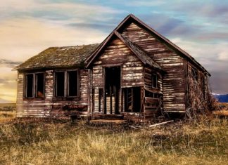 27 жителей переехали из аварийного жилья в Подмосковье