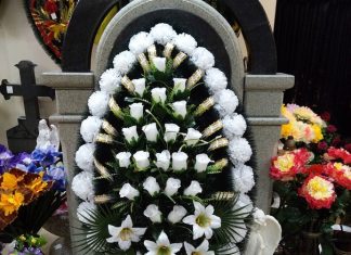 Как выбрать венок на похороны?