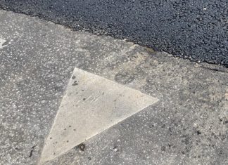 В Нагорном районе демонтировали незаконный ангар