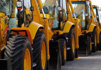 Зачем нужна аренда спецтехники: преимущества услуги