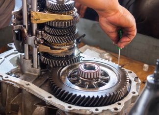 Неисправности КПП техники: как выявить и устранить?