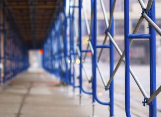 Особенности аренды строительных лесов