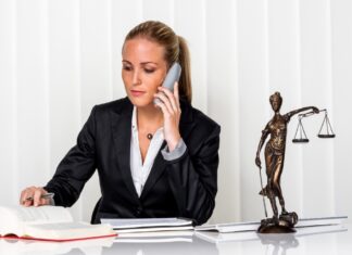 Когда и кому потребуется юридическая консультация