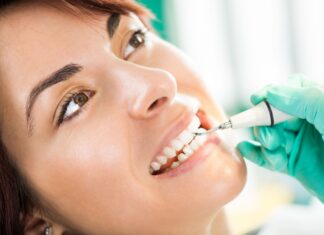 Ультразвуковая чистка зубов: преимущества и предписание