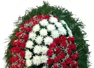 Символизм и значение ритуальных венков: вечная память и переход в иной мир