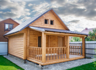 Как строят бани из бруса