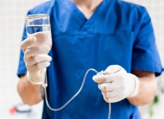 Когда и как выводят из запоя на дому