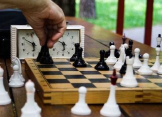 Как научиться играть в шахматы