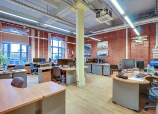 Как правильно снять офис с СПб для коммерческих целей