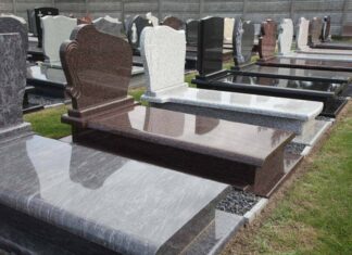 Разнообразие памятников из гранита на могилу и критерии выбора